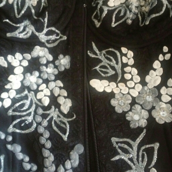 Bustier - Picture 3 of 7